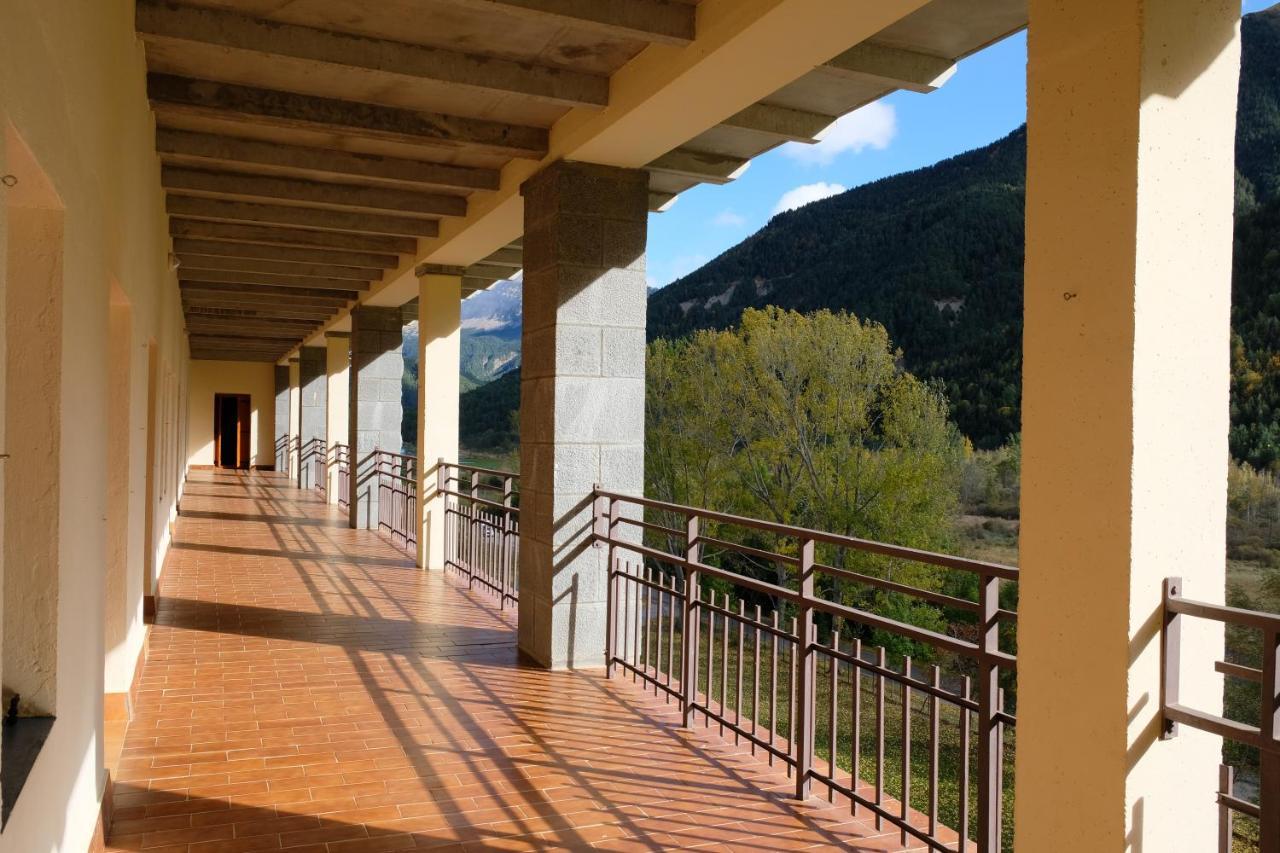 La Casa De Pineta Hostel Bielsa Exterior photo